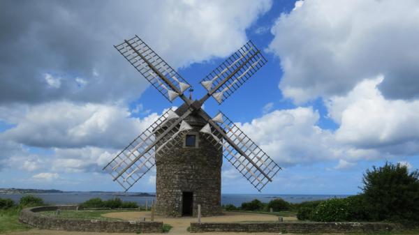 Mise en voile du moulin 078